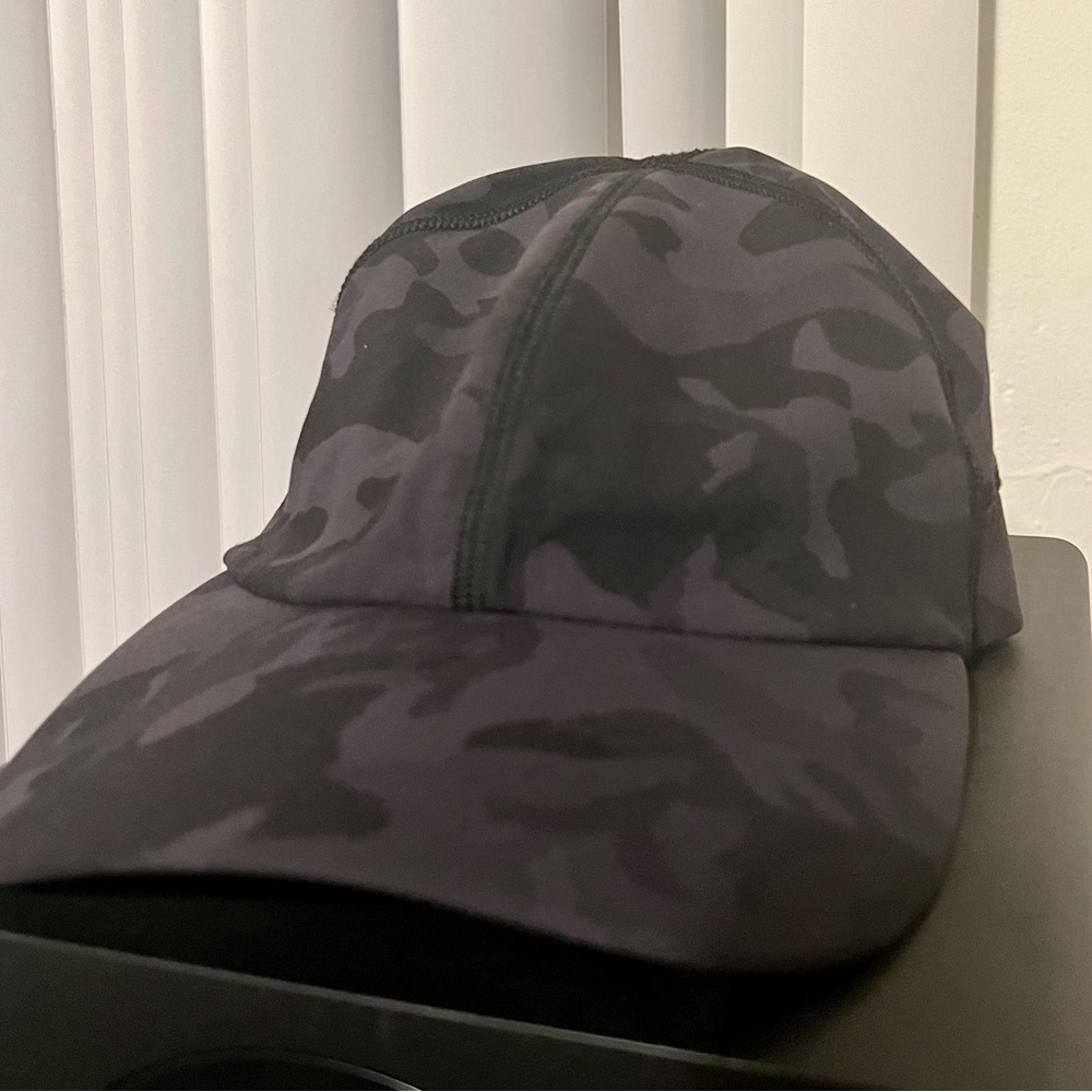 Lululemon License to Train Women’s Hat SurroundStretch